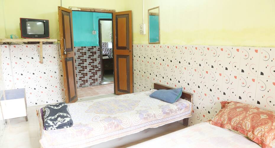 Bagdogra Lodge, Siliguri 3
